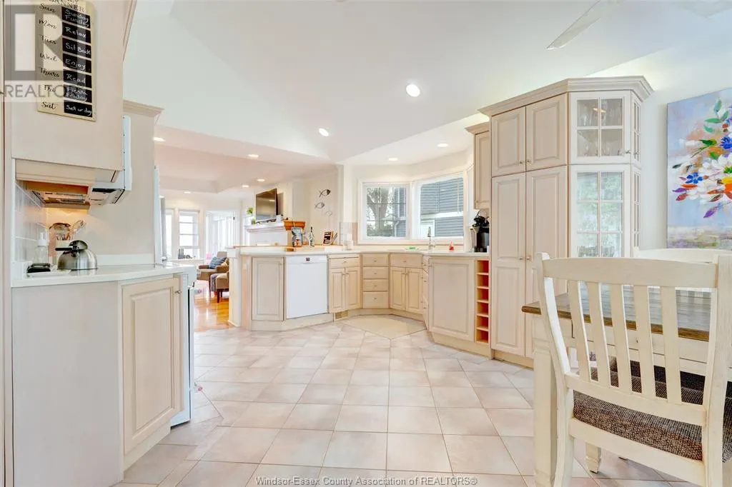 704 POINT PELEE DRIVE