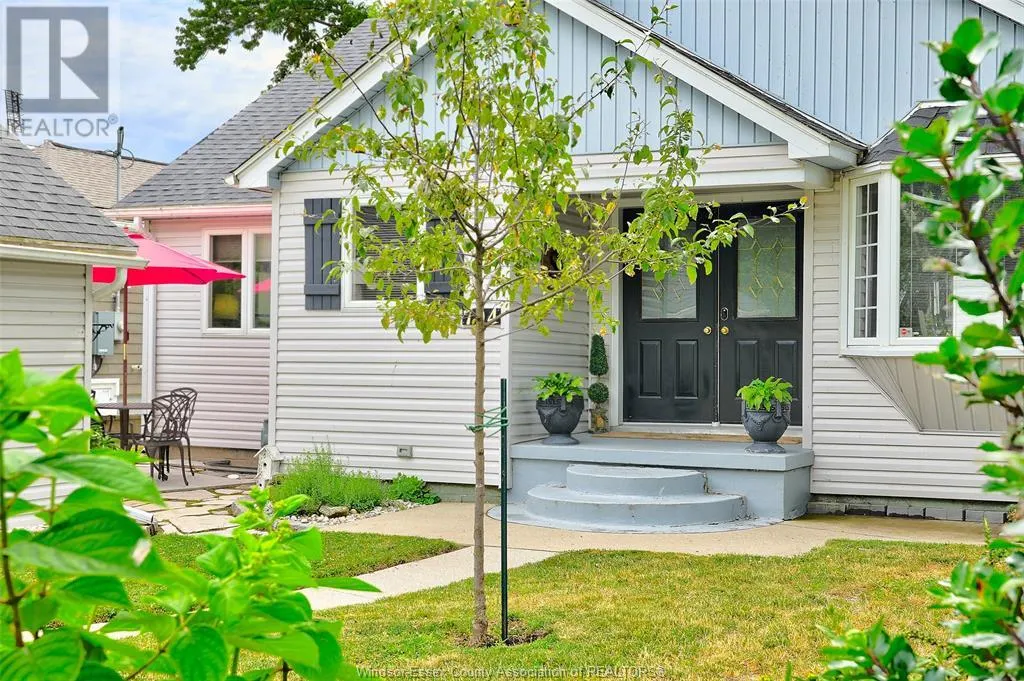 704 POINT PELEE DRIVE