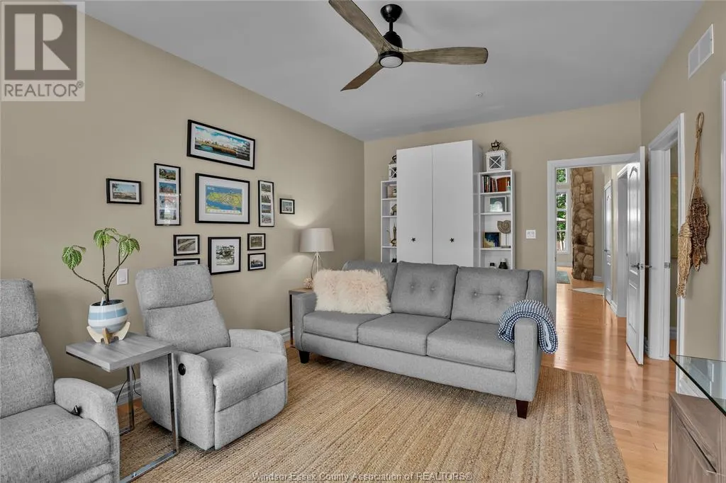 71 RED OAK CRESCENT