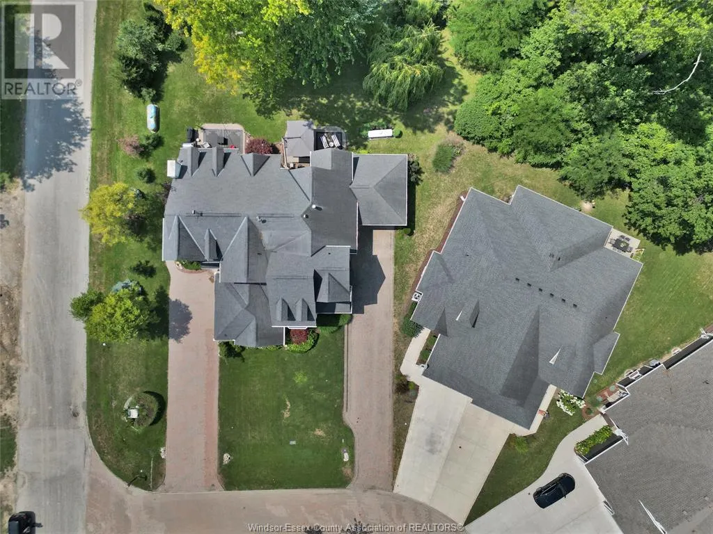 71 RED OAK CRESCENT