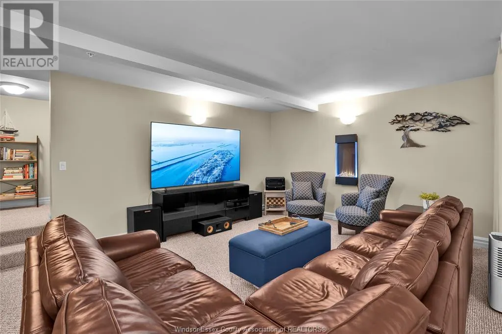 71 RED OAK CRESCENT