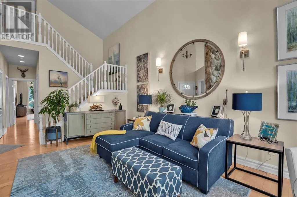71 RED OAK CRESCENT
