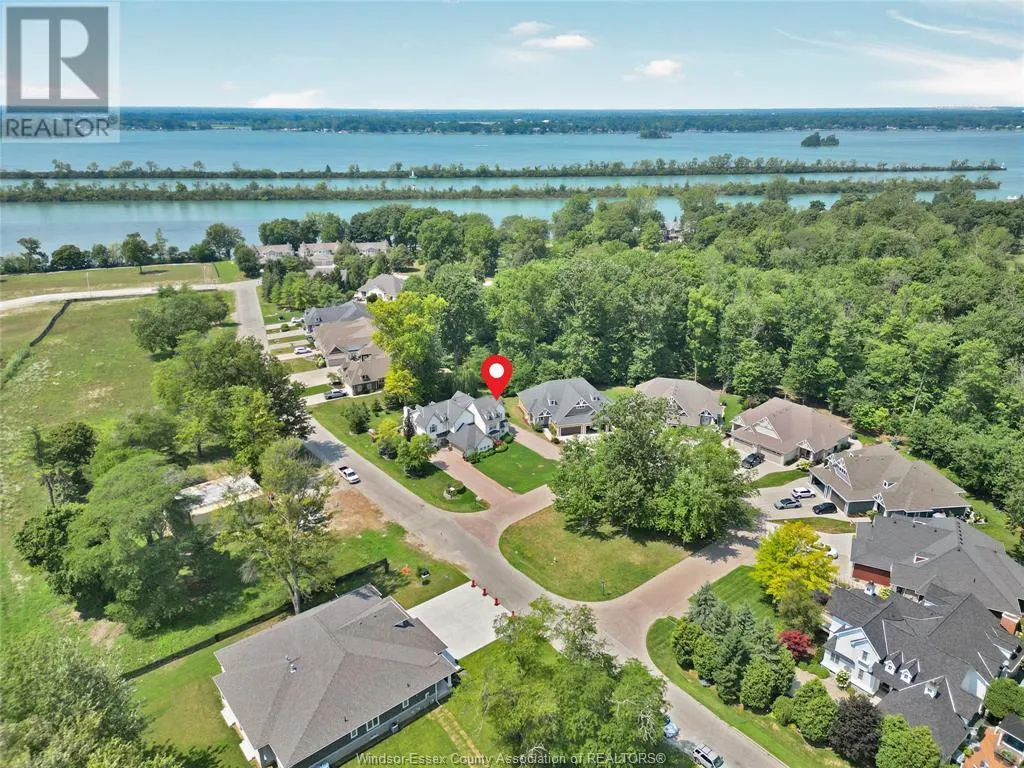 71 RED OAK CRESCENT