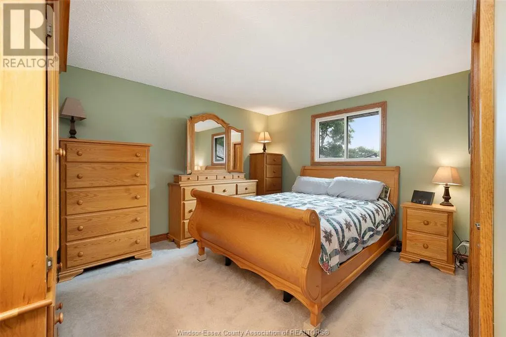 1935 CANARD DRIVE