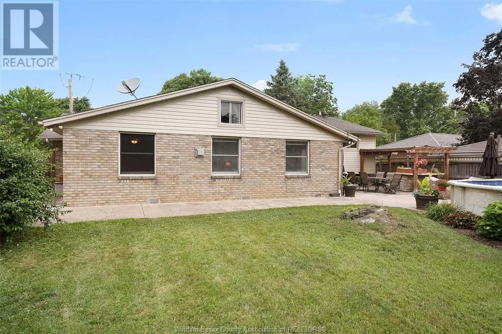 1935 CANARD DRIVE