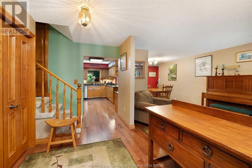 1935 CANARD DRIVE