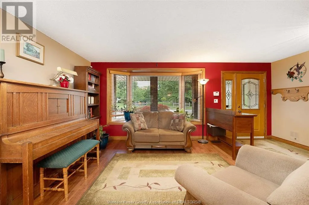 1935 CANARD DRIVE