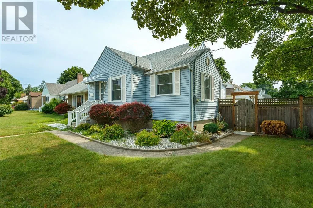972 COLBORNE ROAD Unit# 3, #3