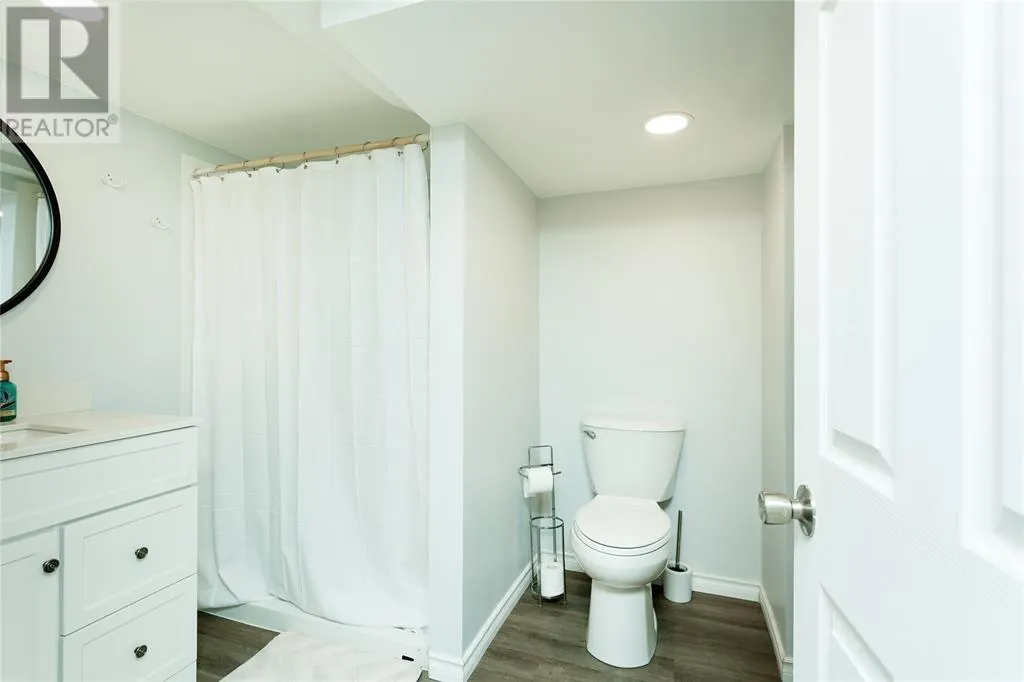 972 COLBORNE ROAD Unit# 3, #3