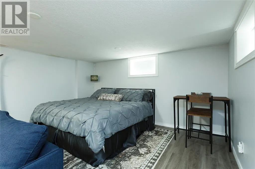 972 COLBORNE ROAD Unit# 3, #3