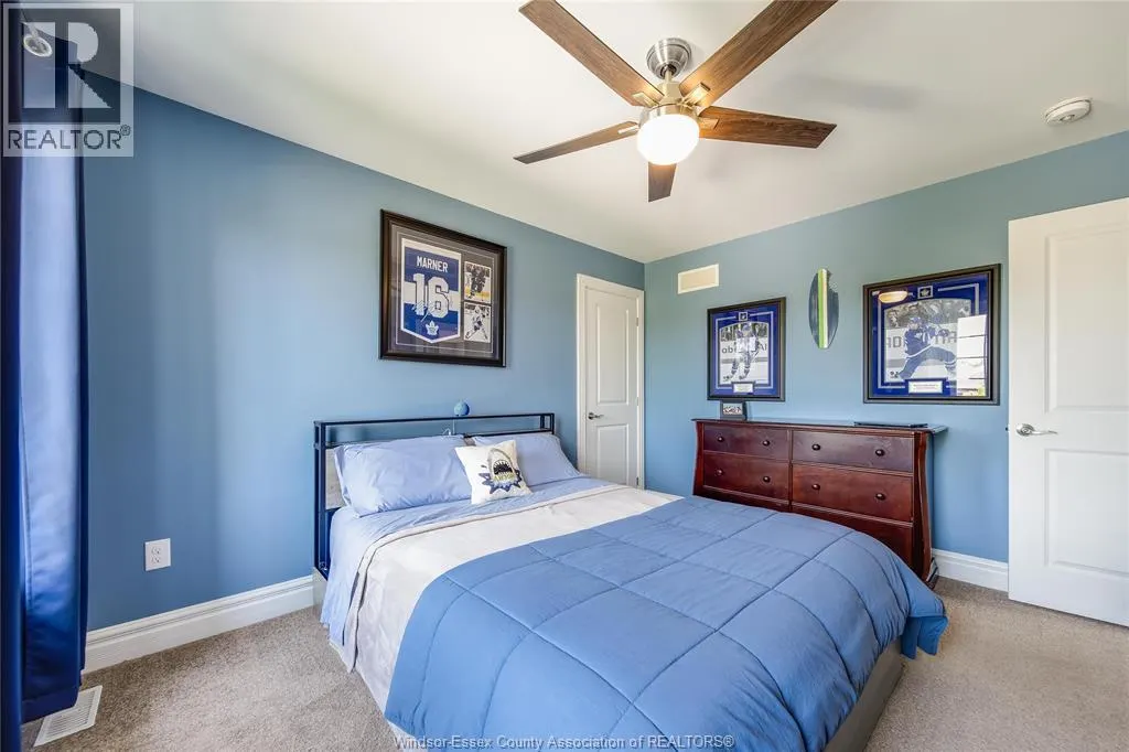 338 LAKEWOOD CRESCENT