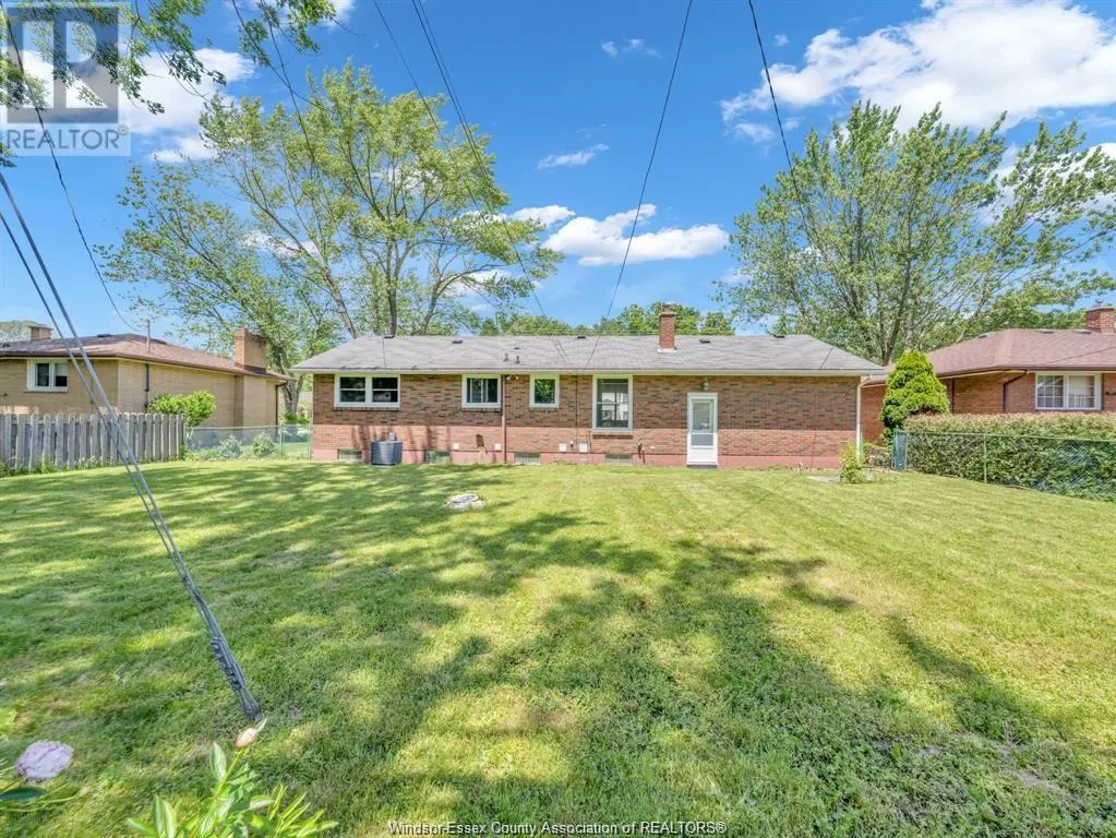 2445 TODD LANE