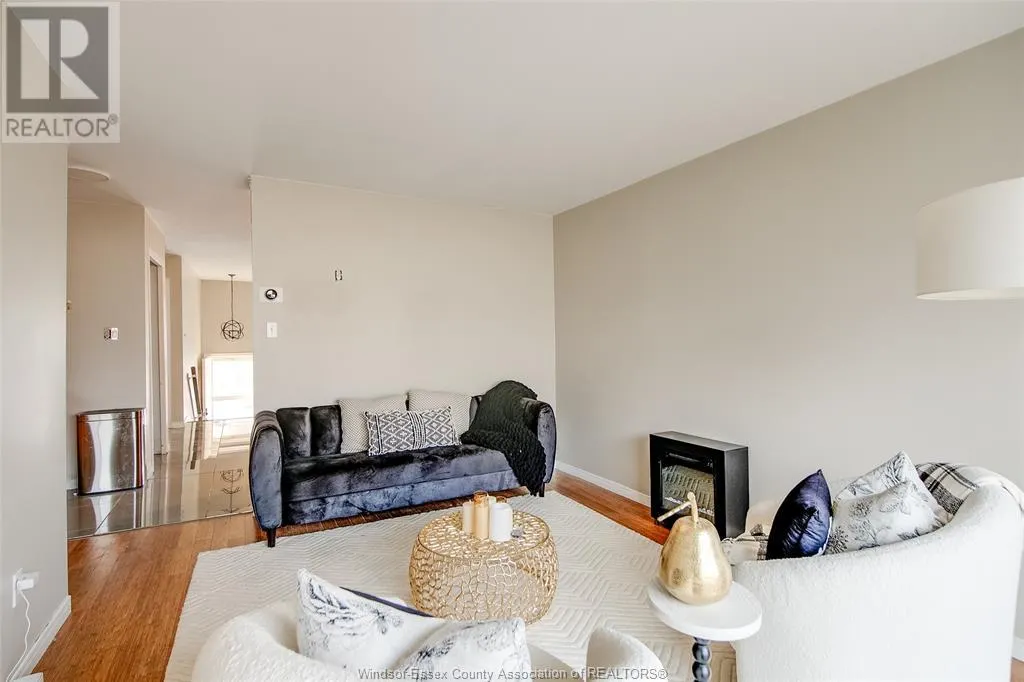 1413 MICKAILA CRESCENT