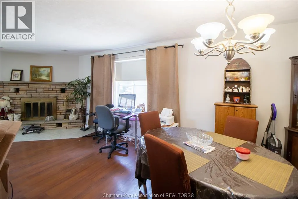 273 GRAND AVENUE East