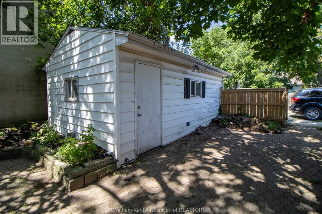 273 GRAND AVENUE East