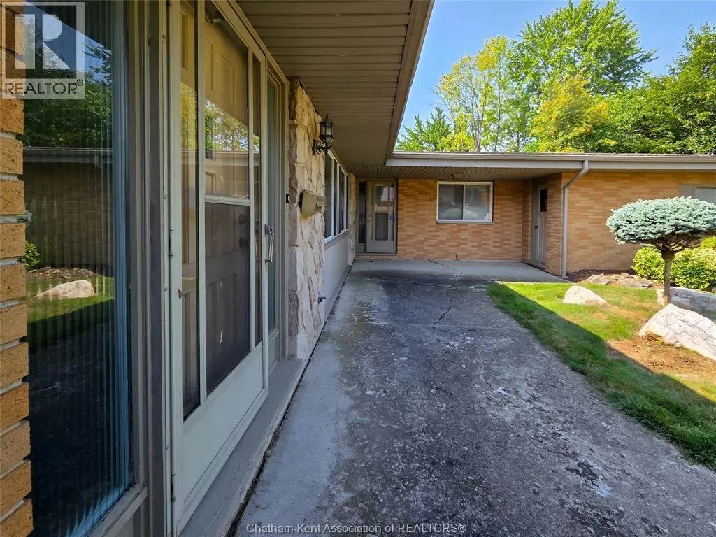 64 Parkwood DRIVE