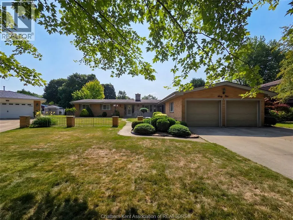 64 Parkwood DRIVE