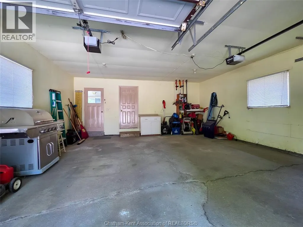 64 Parkwood DRIVE