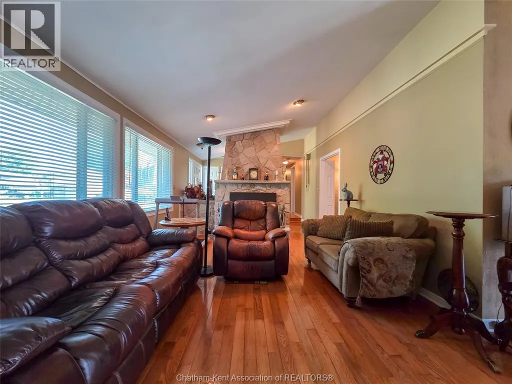 64 Parkwood DRIVE