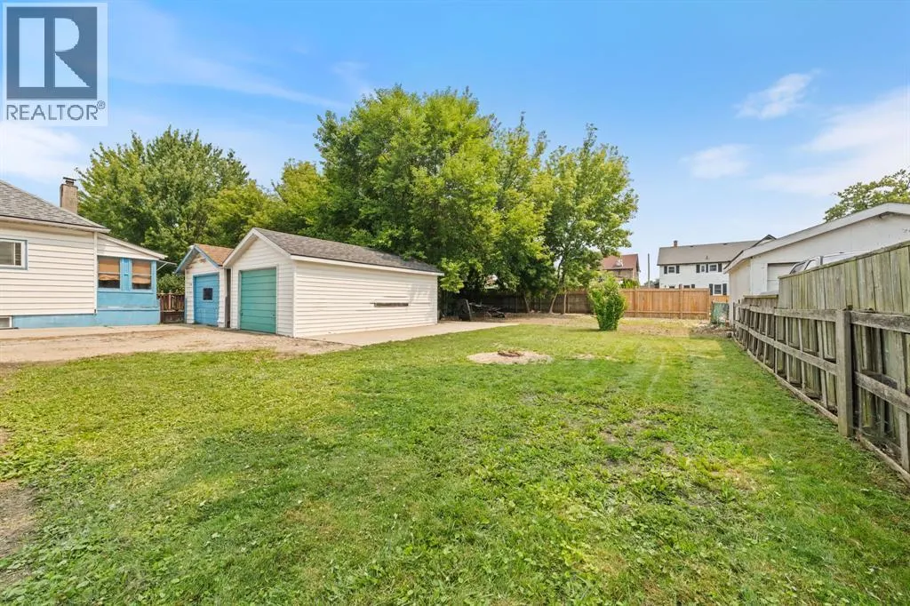 266 BROCK STREET South