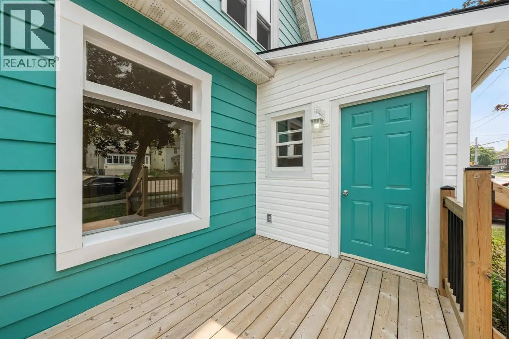 266 BROCK STREET South