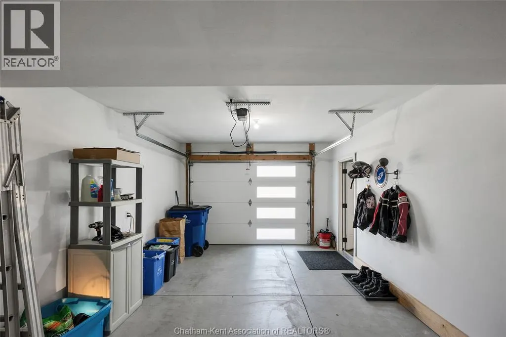 190 MERRITT AVENUE