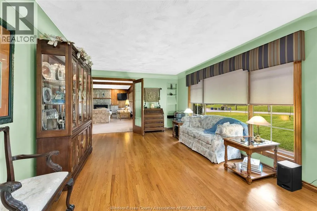 1506 WHITEWOOD