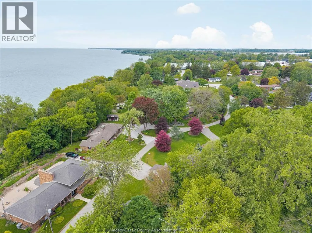1506 WHITEWOOD