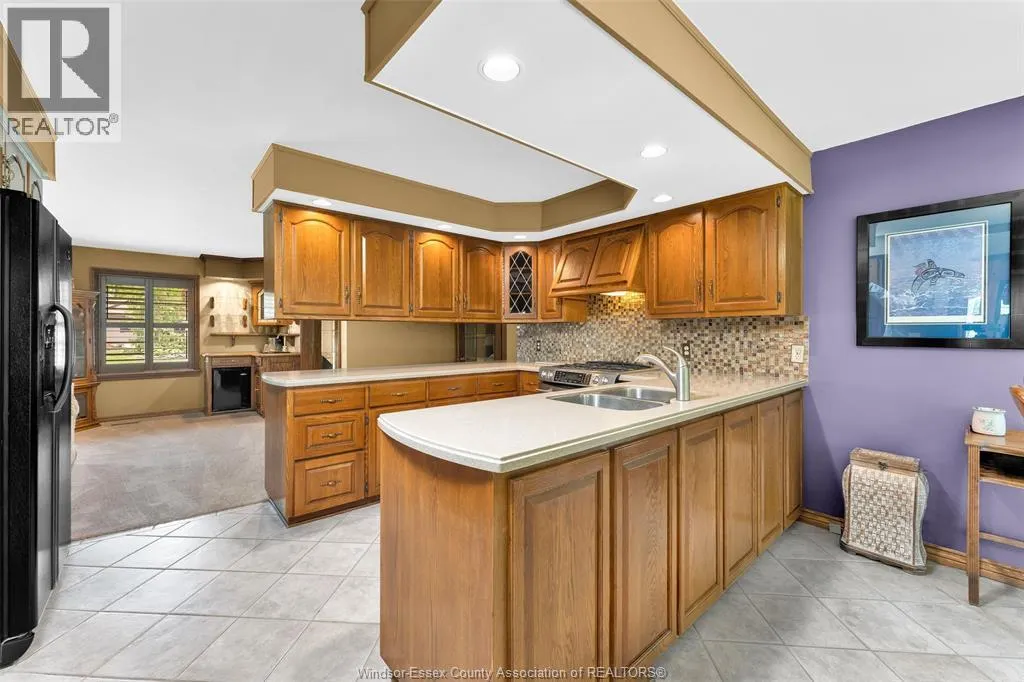 1506 WHITEWOOD