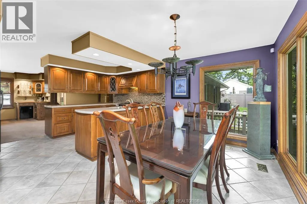 1506 WHITEWOOD