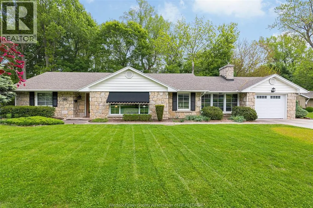 1506 WHITEWOOD
