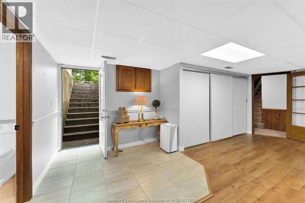1506 WHITEWOOD
