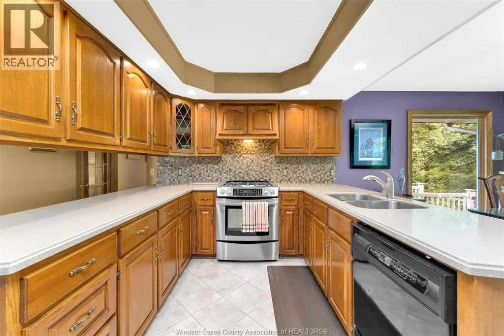 1506 WHITEWOOD