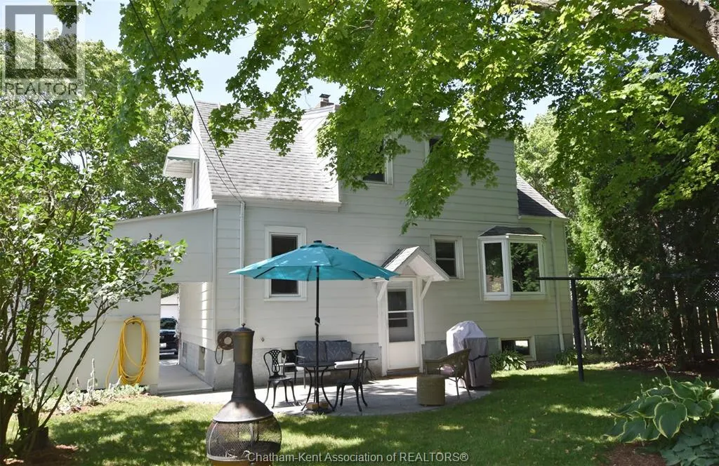 12 Alexandra AVENUE