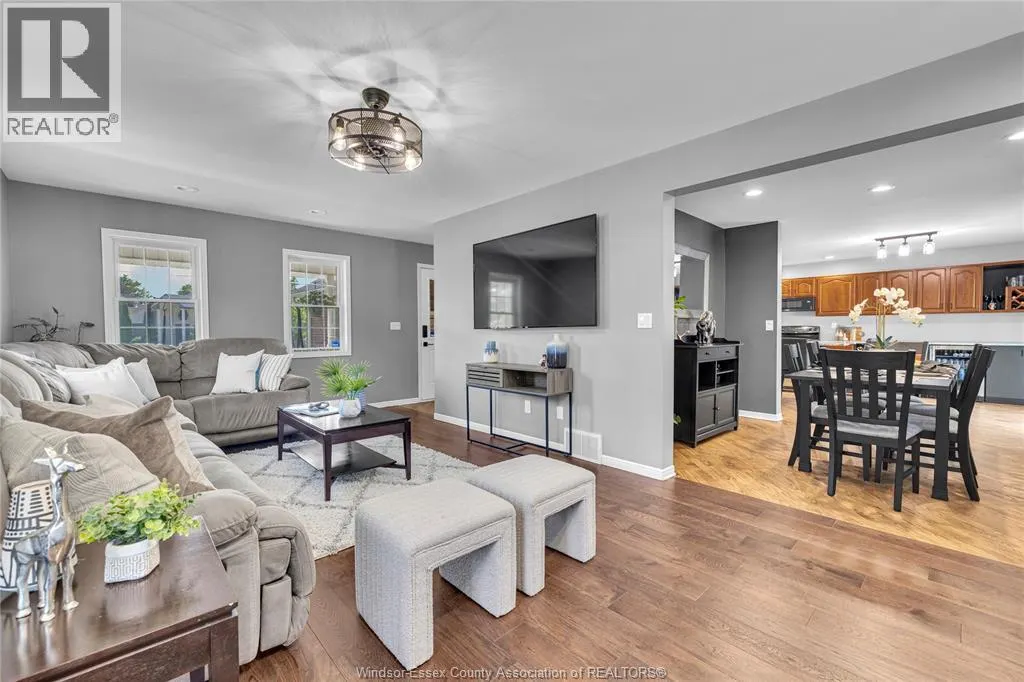 211 BAYBERRY