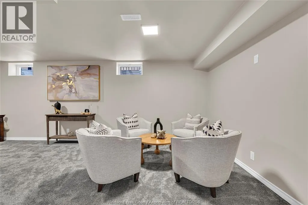 211 BAYBERRY