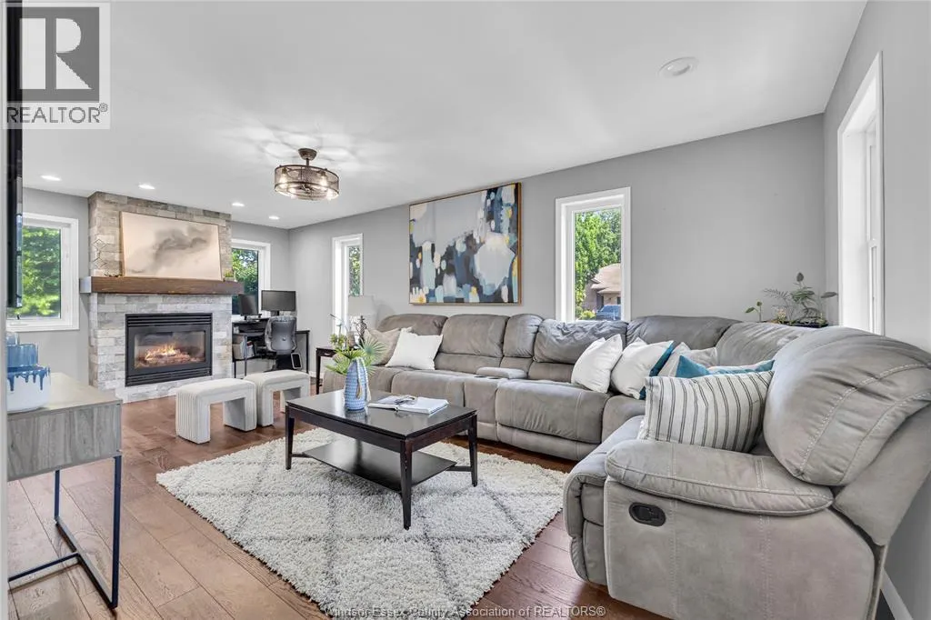 211 BAYBERRY