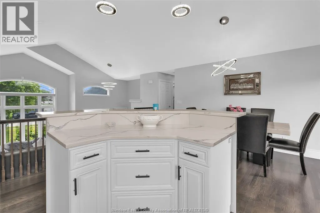 1154 MONARCH MEADOWS