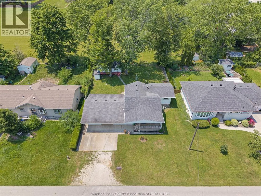 211 DUBOIS AVENUE