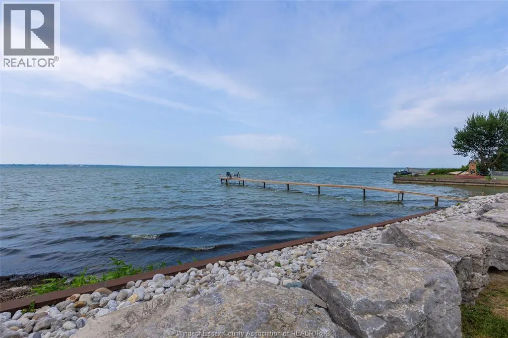 12082 & 12078 RIVERSIDE DRIVE