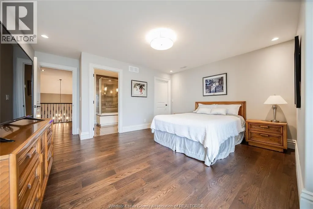 12082 & 12078 RIVERSIDE DRIVE