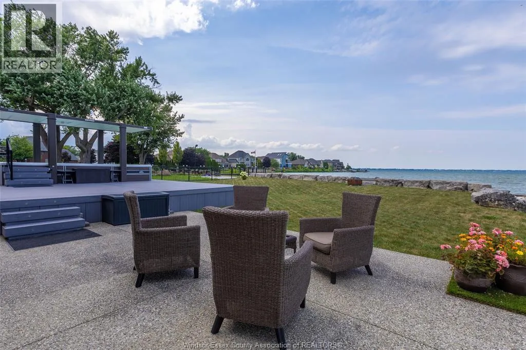 12082 & 12078 RIVERSIDE DRIVE
