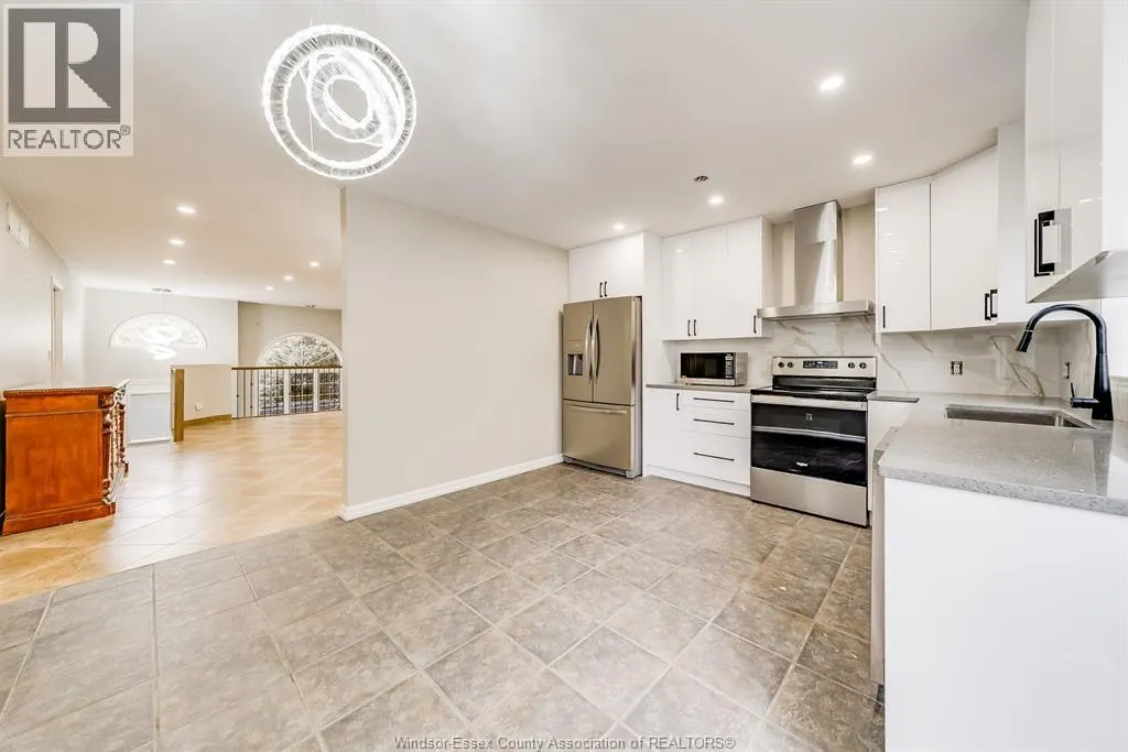 253 FIELDS AVENUE