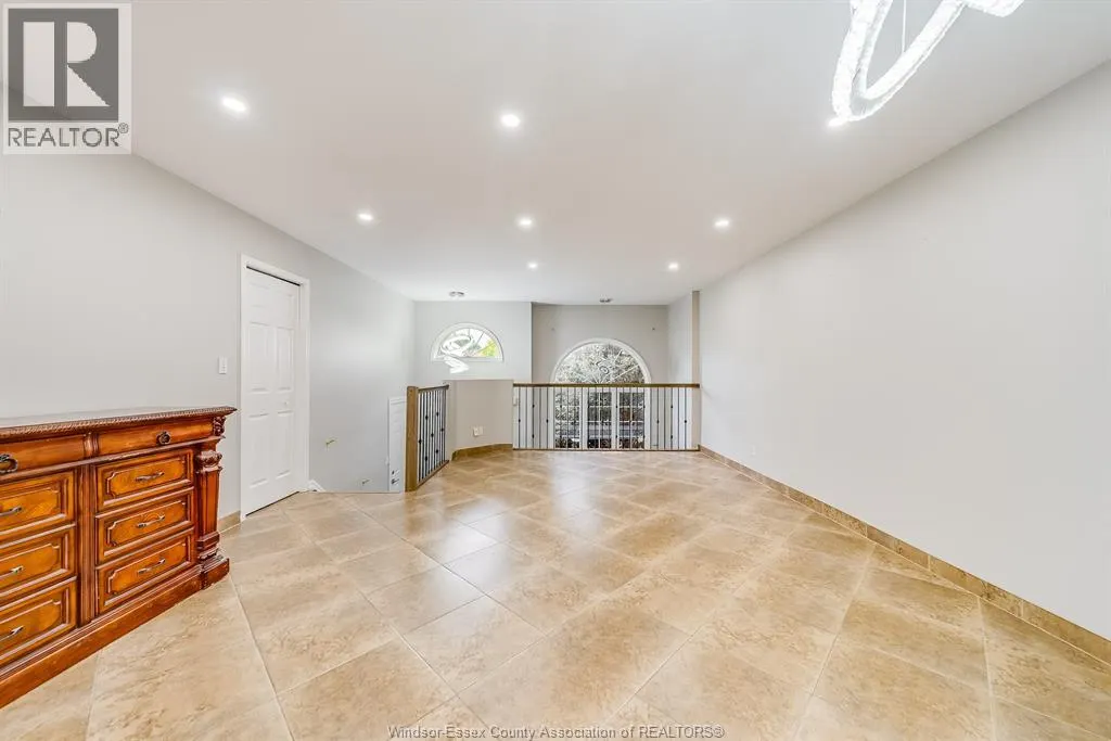 253 FIELDS AVENUE