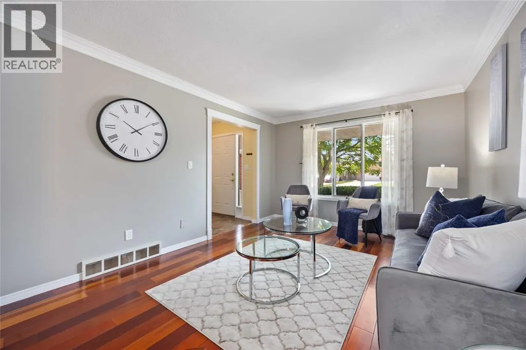454 ST. LAWRENCE COURT