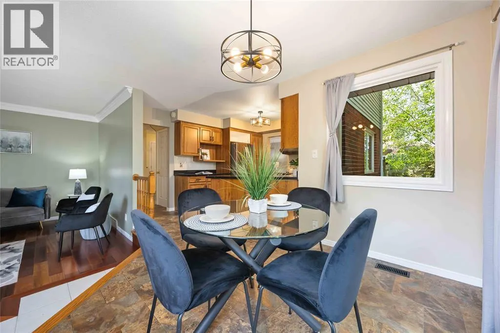454 ST. LAWRENCE COURT