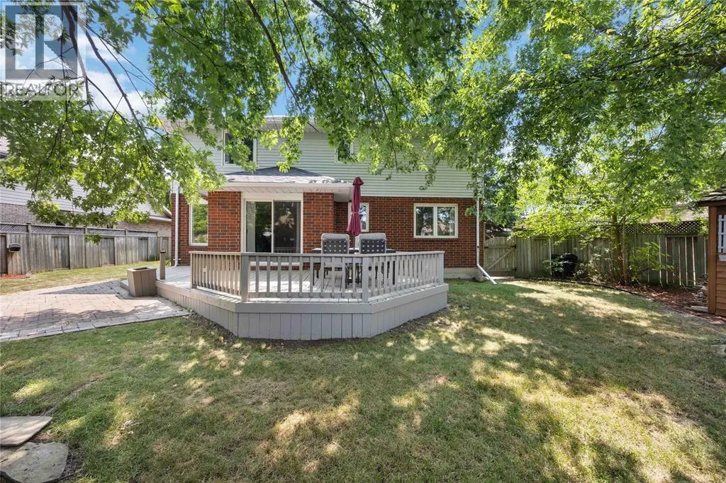 454 ST. LAWRENCE COURT