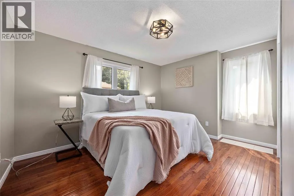 454 ST. LAWRENCE COURT