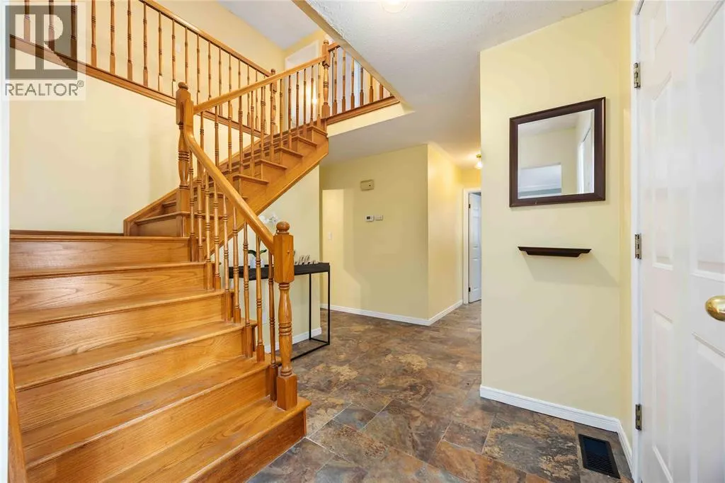 454 ST. LAWRENCE COURT
