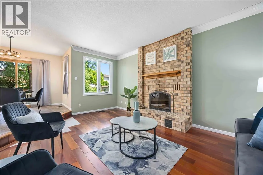 454 ST. LAWRENCE COURT